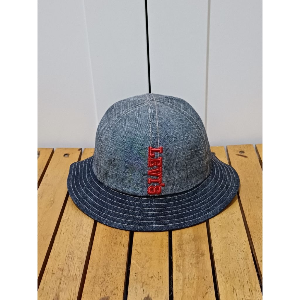 topi bucket levi's second