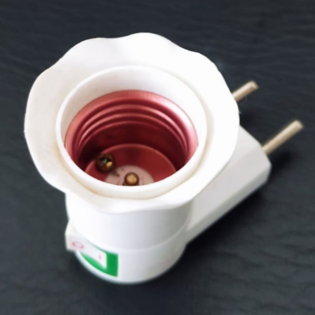 Fitting Colok + Saklar SNI Pagoda Lampu E27 Tombol Switch / Fitting Lampu Tidur