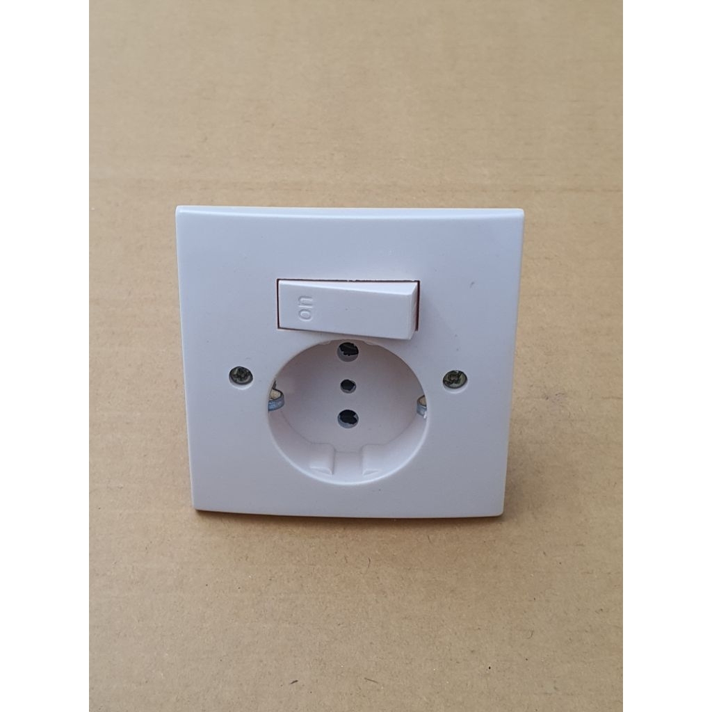 stop kontak saklar, stop kontak saklar dinding. niko (ART NO.NK 970S)