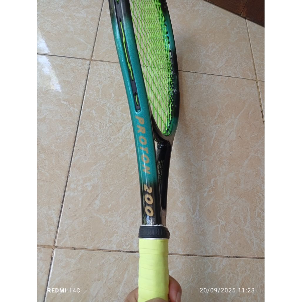 Raket Tennis Wilson Proton 200 Second