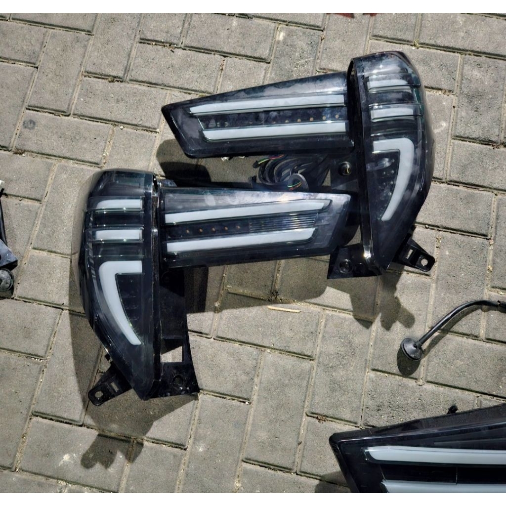 Stoplamp Toyota Innova Reborn Led Bar
