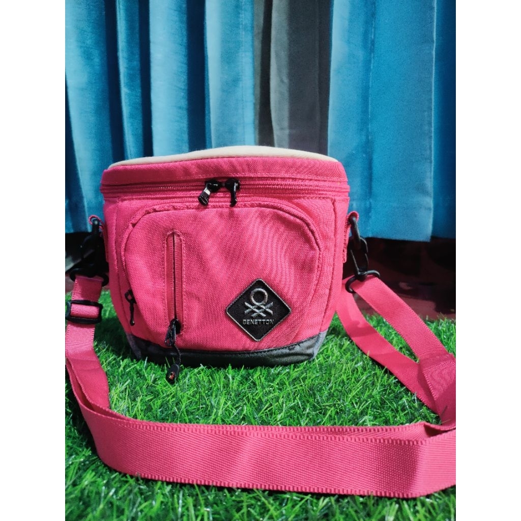 tas sling cewek benetton second preloved