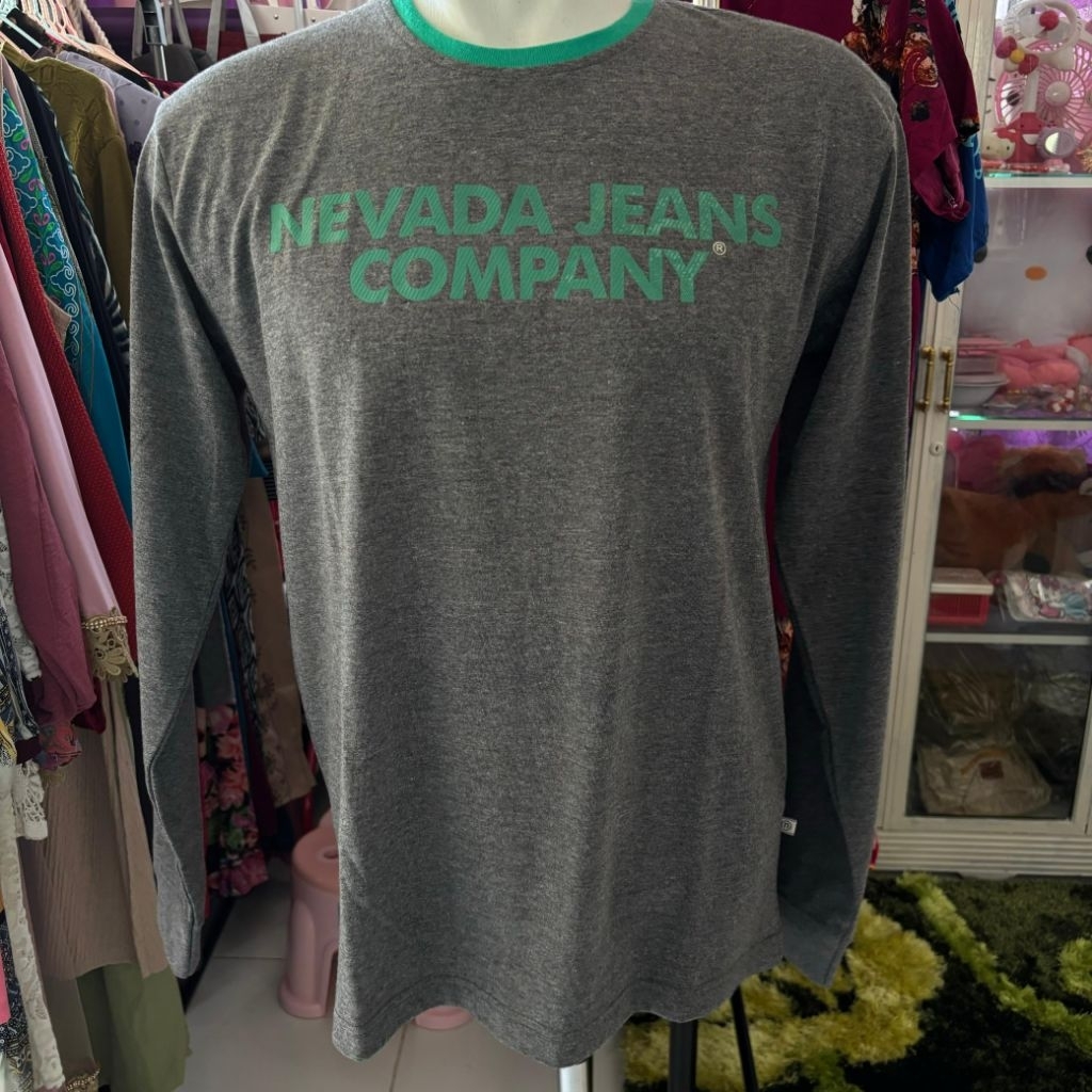 Nevada Kaos Lengan Panjang Wanita