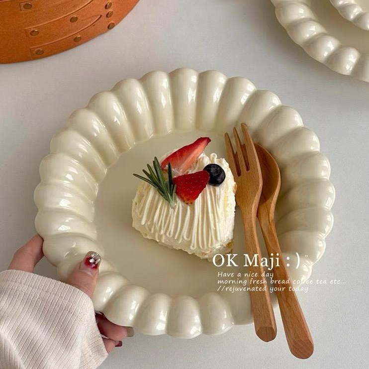 Creama Korean Plate / Dessert Plate Cafe Korean Style Piring Makan Aesthetic Keramik
