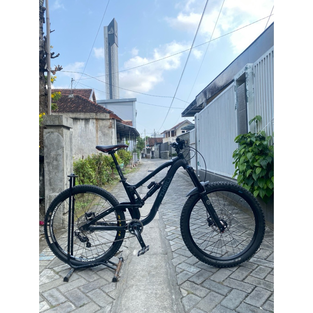 Thrill Ricochet T160 27,5 / M Fullbike
