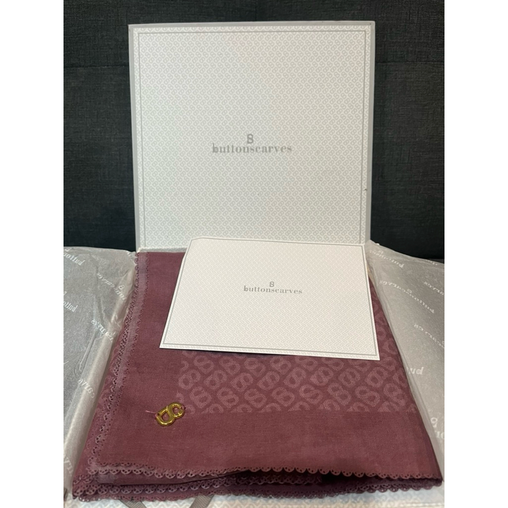 preloved buttonscarves tapis rosewood