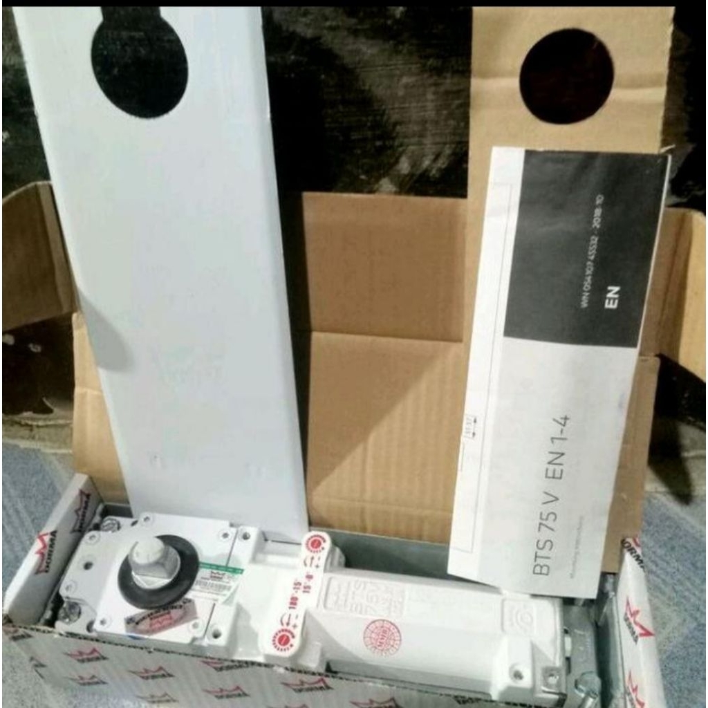 DORMA Floor Hinge BTS 75 V