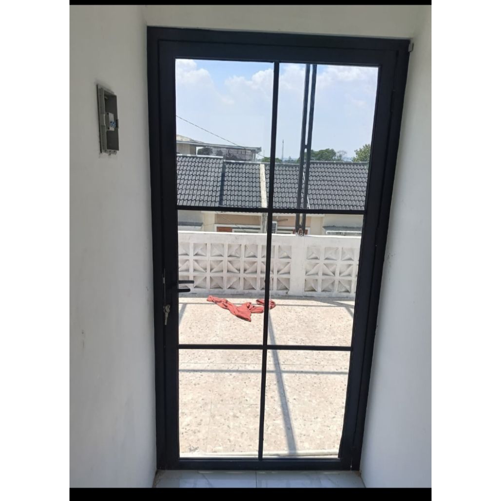 KUSEN PINTU ALUMINIUM ORNAMEN UKURAN 200x80