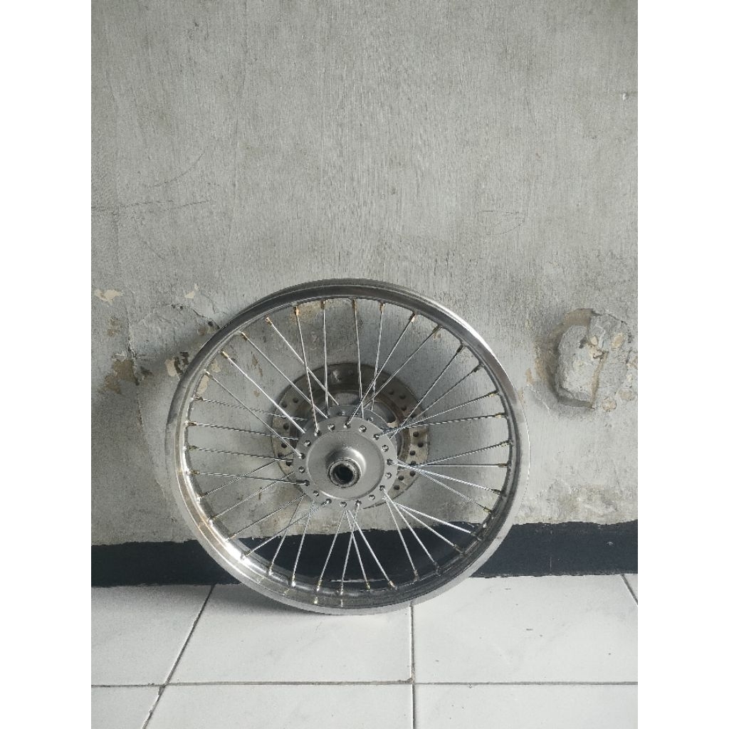 velg depan Supra x Supra x 125 karisma original