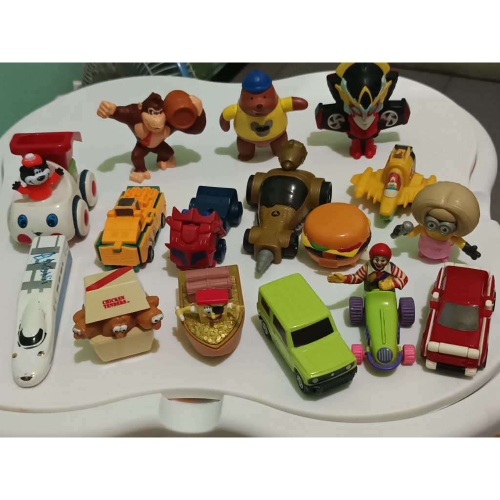 Take all Mainan McD Happy meals, AW, Hokben,Tomica,, Bandai,Hasbro