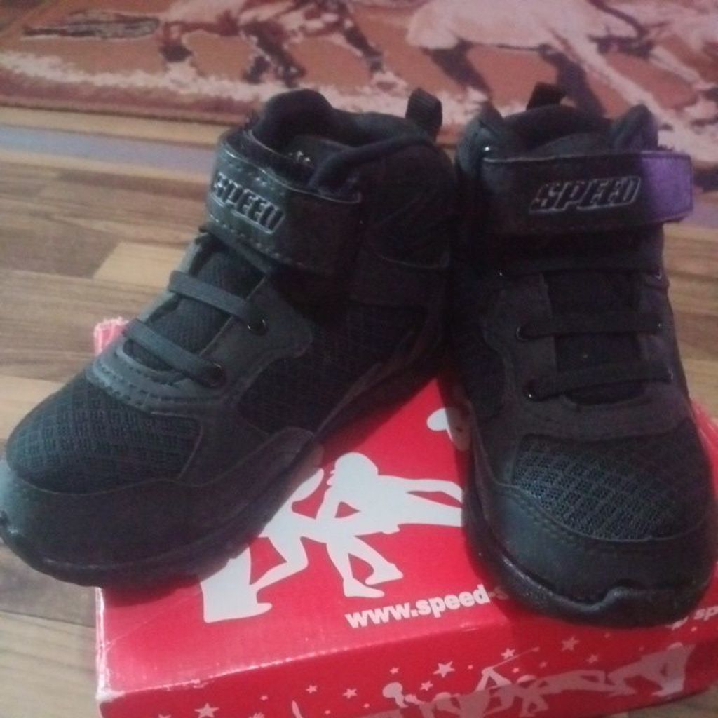 Sepatu sekolah anak laki-laki TK & PAUD