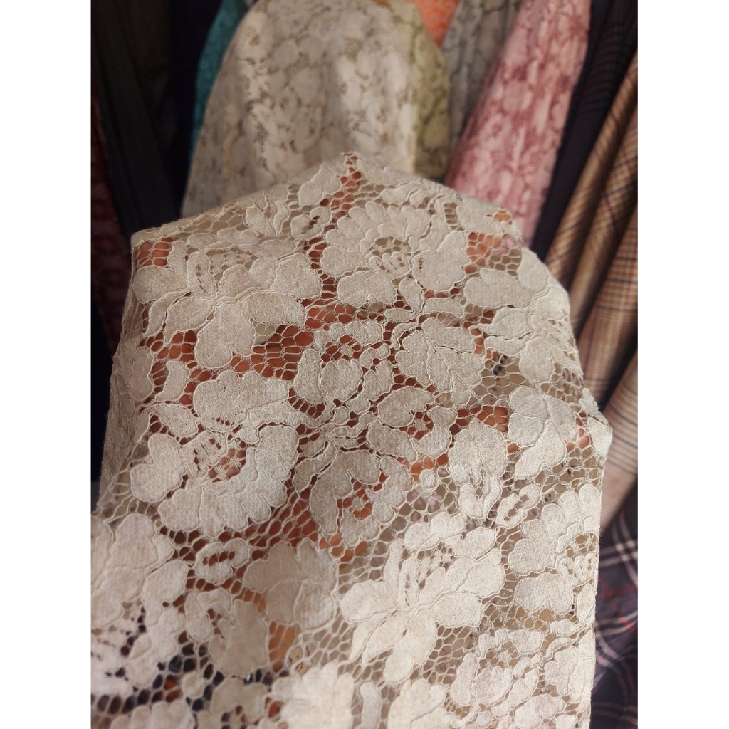 kain brokat premium  - kain brokat katun original  - kain brokat luxury ( abu rokok) sf