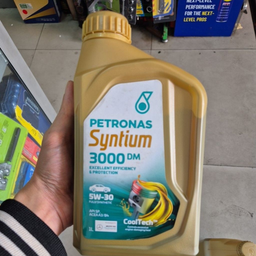 Oli Petronas Syntium 3000DM Full-Synthetic 5W-30 1L