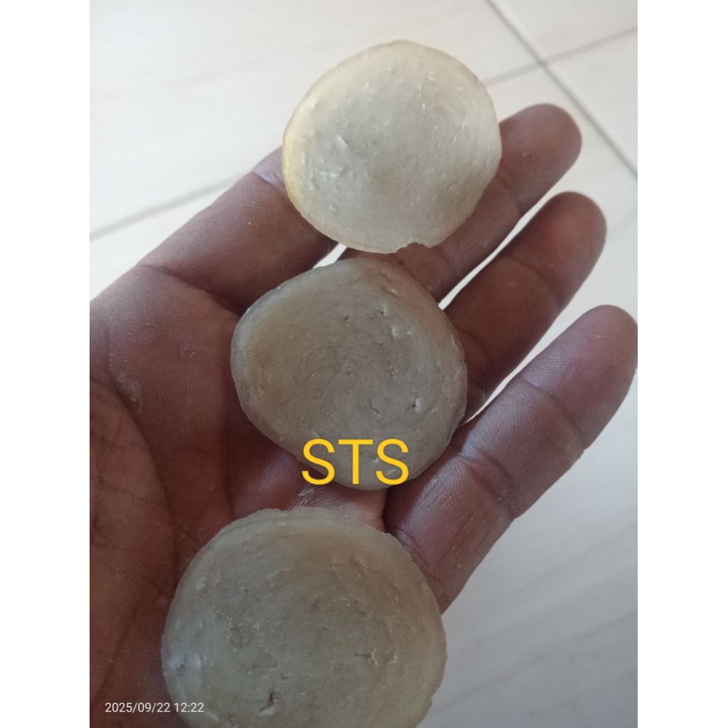 

kerupuk.kemplangikan.mentah