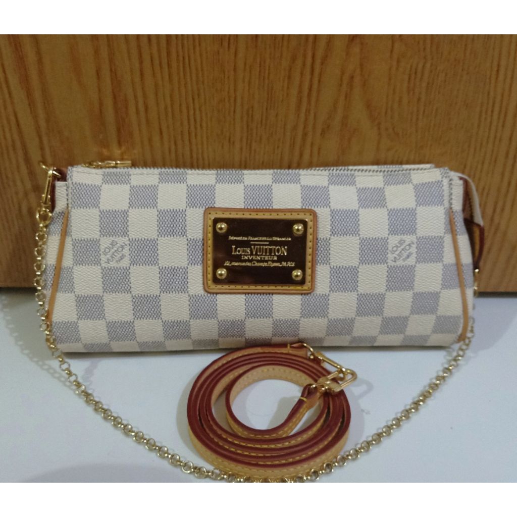 LV Eva Clutch Azur 2008 Preloved