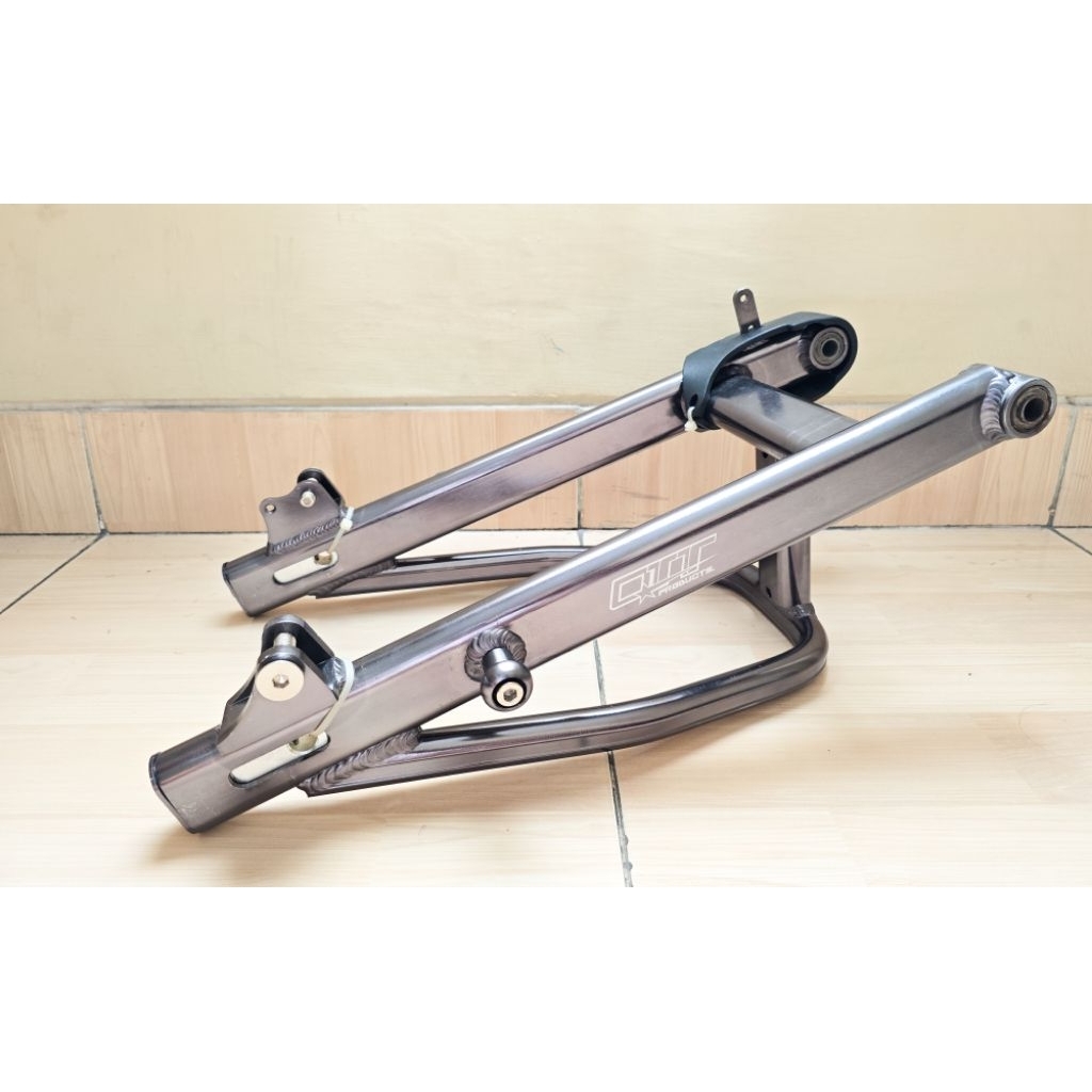 Swing Arm QTT Jupiter Z F1ZR FIZR Non Adjustable: Titanium/Gold/Bronze