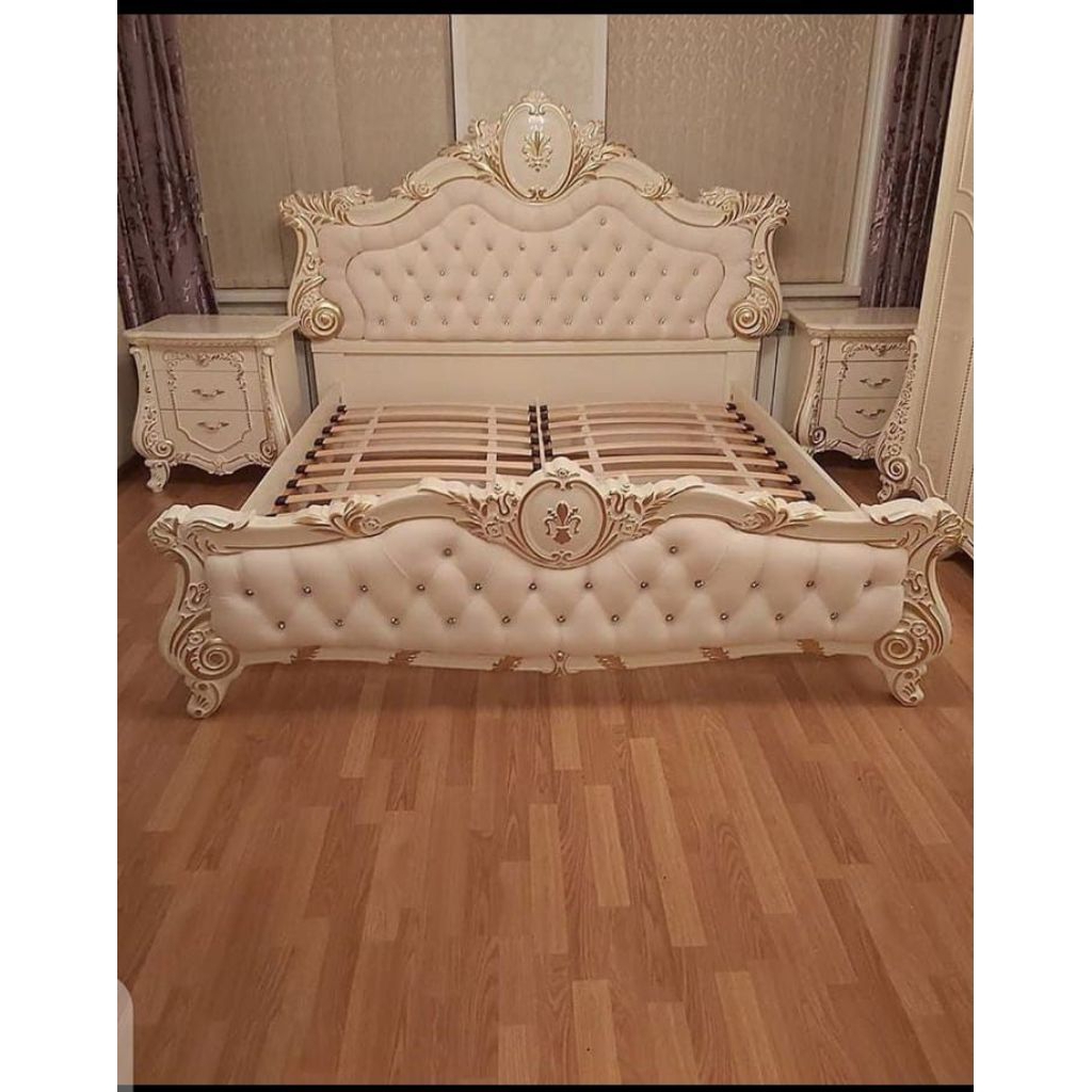 dipan ukir mewah modern