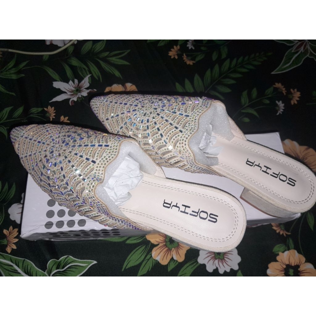 SENDAL WANITA SOFIYA BUSTONG ORIGINAL APRIKOT