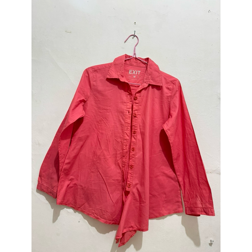 Preloved - Kemeja Wanita EXIT