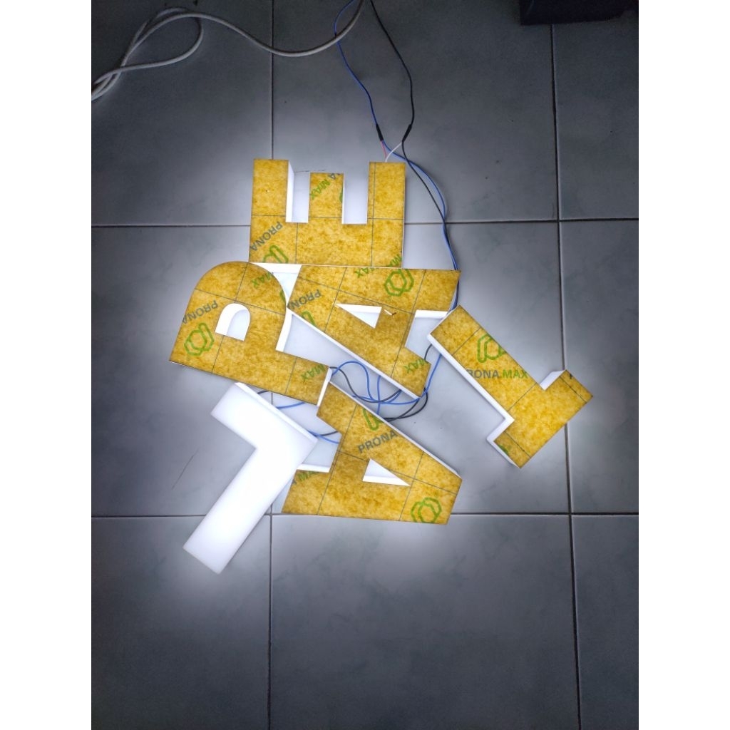 Acrylic Huruf Timbul Letter Neon Lampu