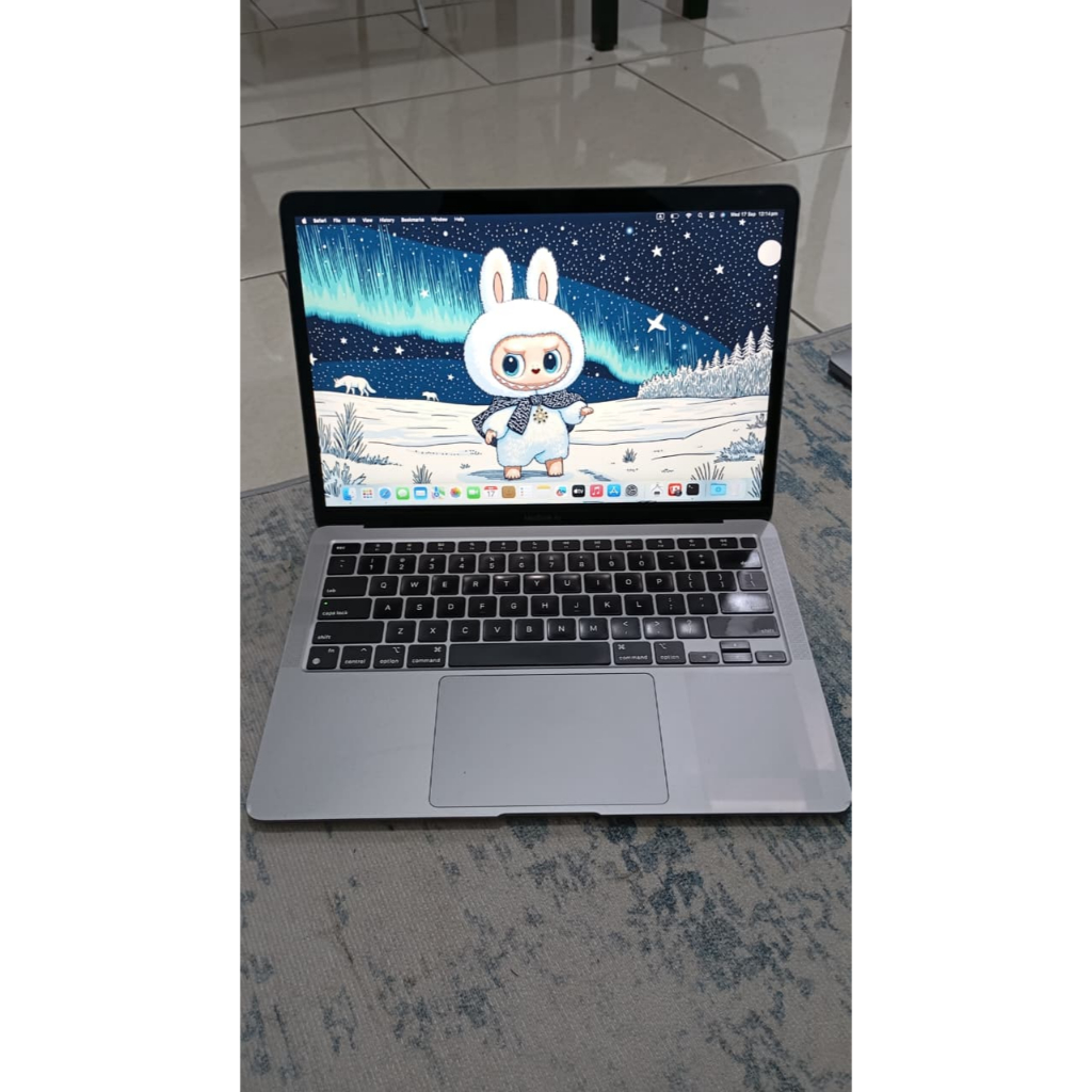 MacBook Air 13" 2020 — M1 / 16GB / 512GB