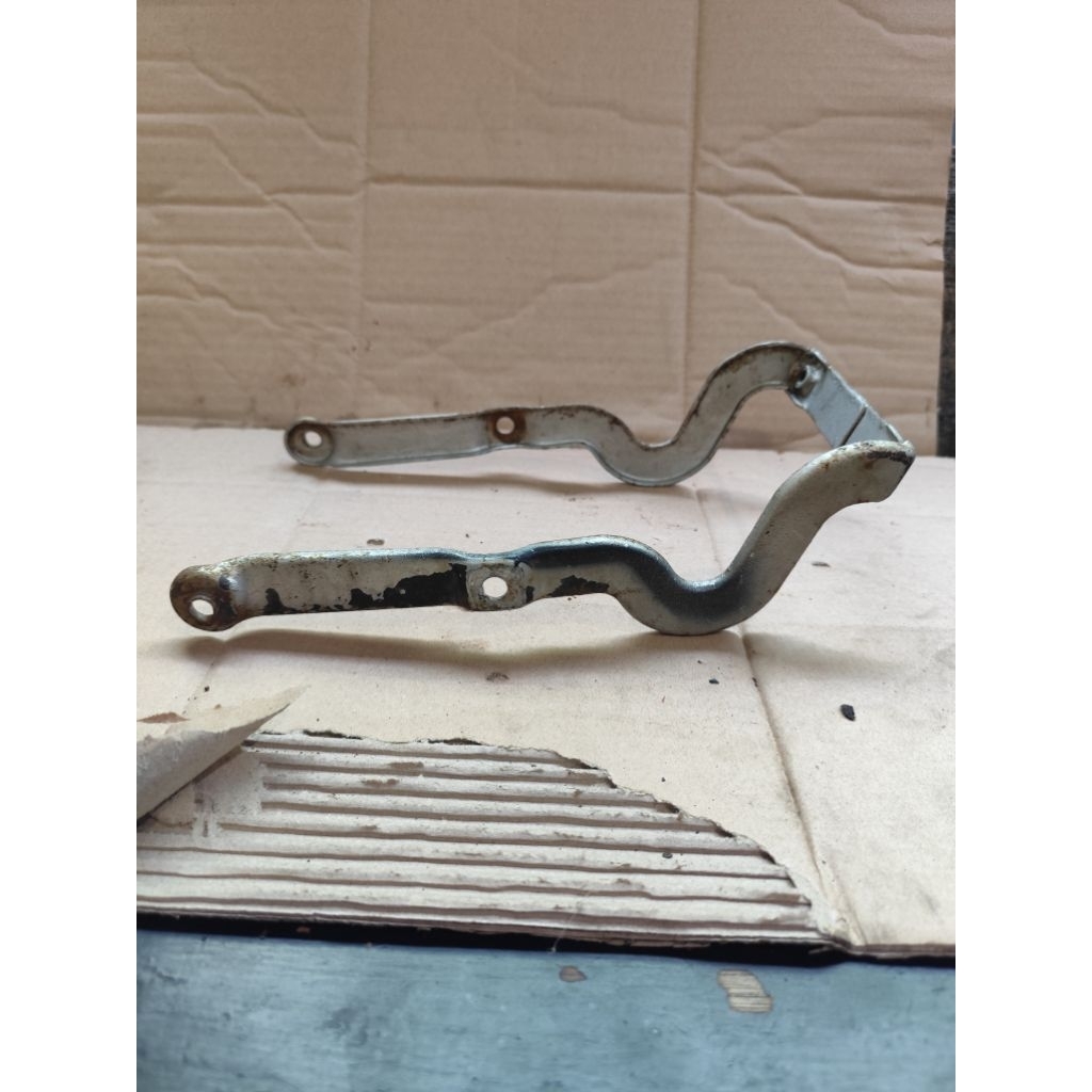 braket bodi belang suzuki rgr 150 jumbo