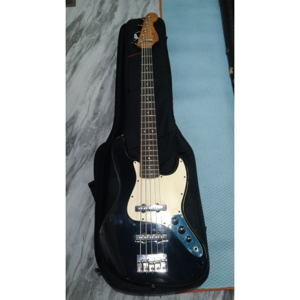 Bass Squier Affinity Jazzbass 5 Senar