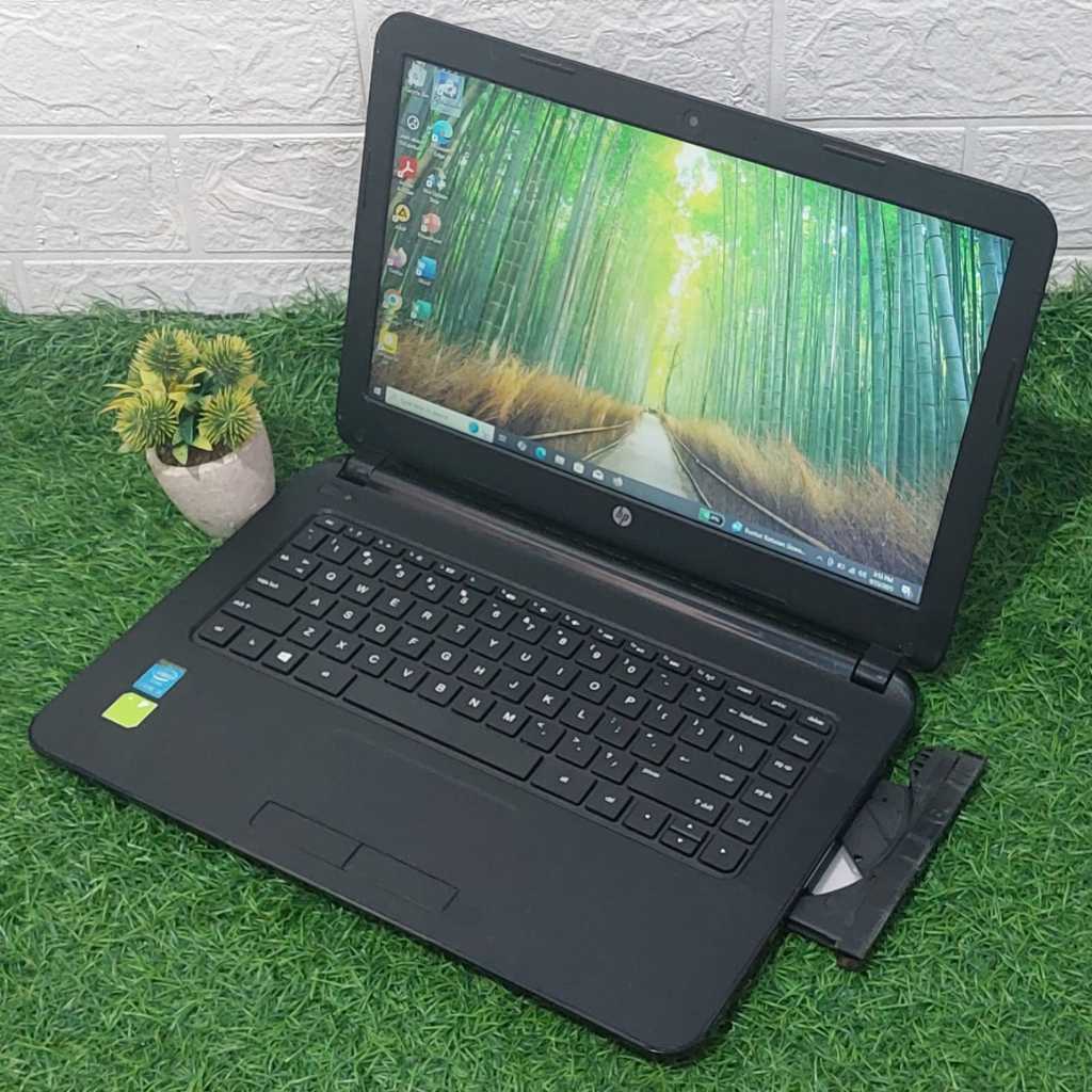 LAPTOP HP 14-R017TX INTEL CORE i3-4030U RAM 8GB SSD 256GB NVIDIA GT 820M 2GB