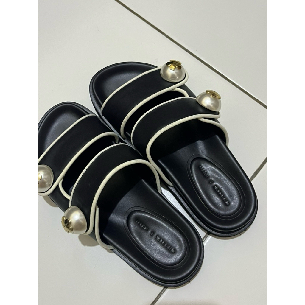 charles and keith ck sandal preloved