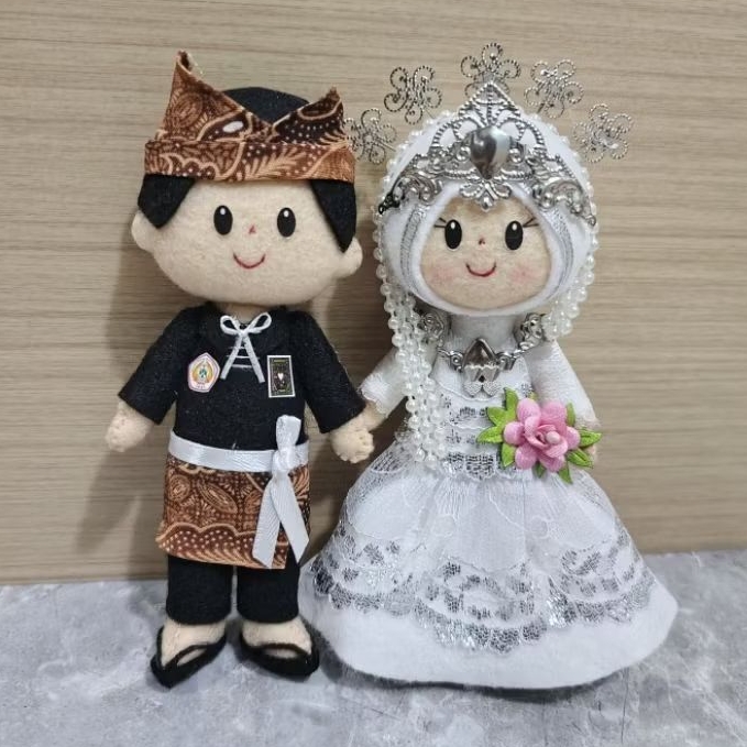Boneka Karakter | Boneka Couple Silat PSHT & Pengantin