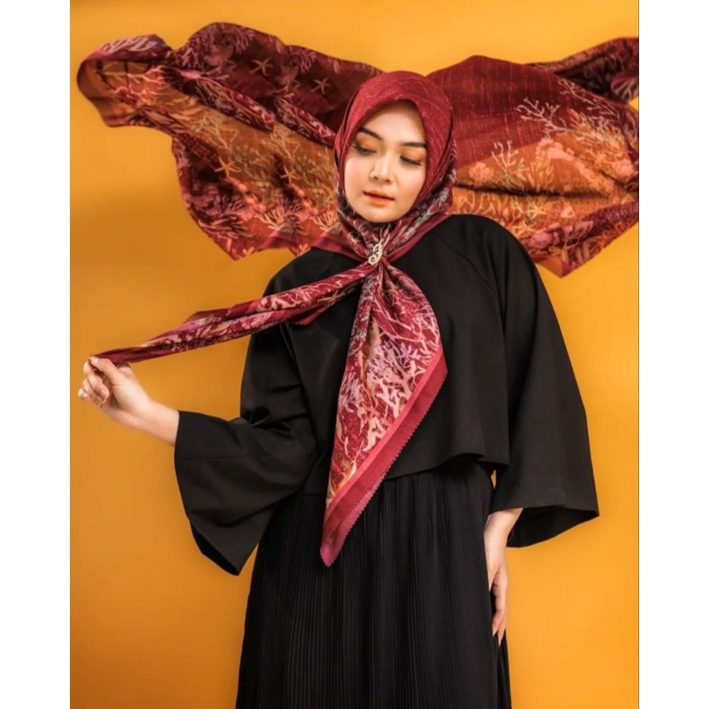 Jingga Scarf Beautiful Sea