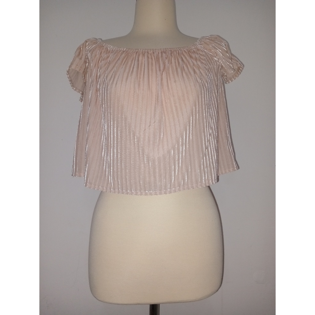 [PRELOVED] Good Atasan Wanita Blouse Cream Bludru Lengan Pendek  FOREVER 21