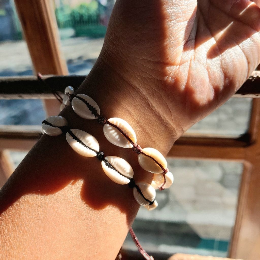 Beads Bracelet Sheel | Gelang Manik Kerang Kuwuk | Gelang Tali Serut Kuwuk  Beads Bracelet Laut Kera