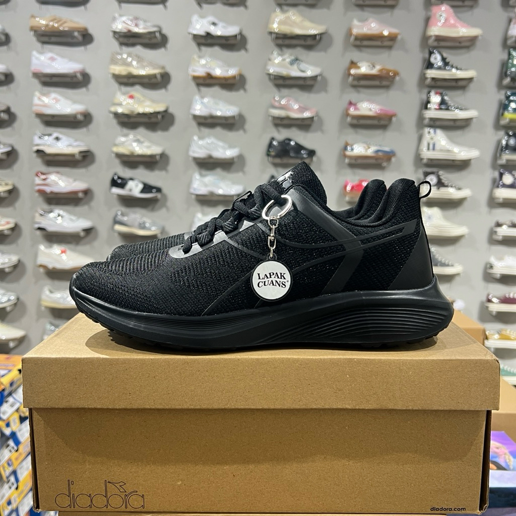 Diadora Running Malino Mono Black (RESMI PT. MAP)