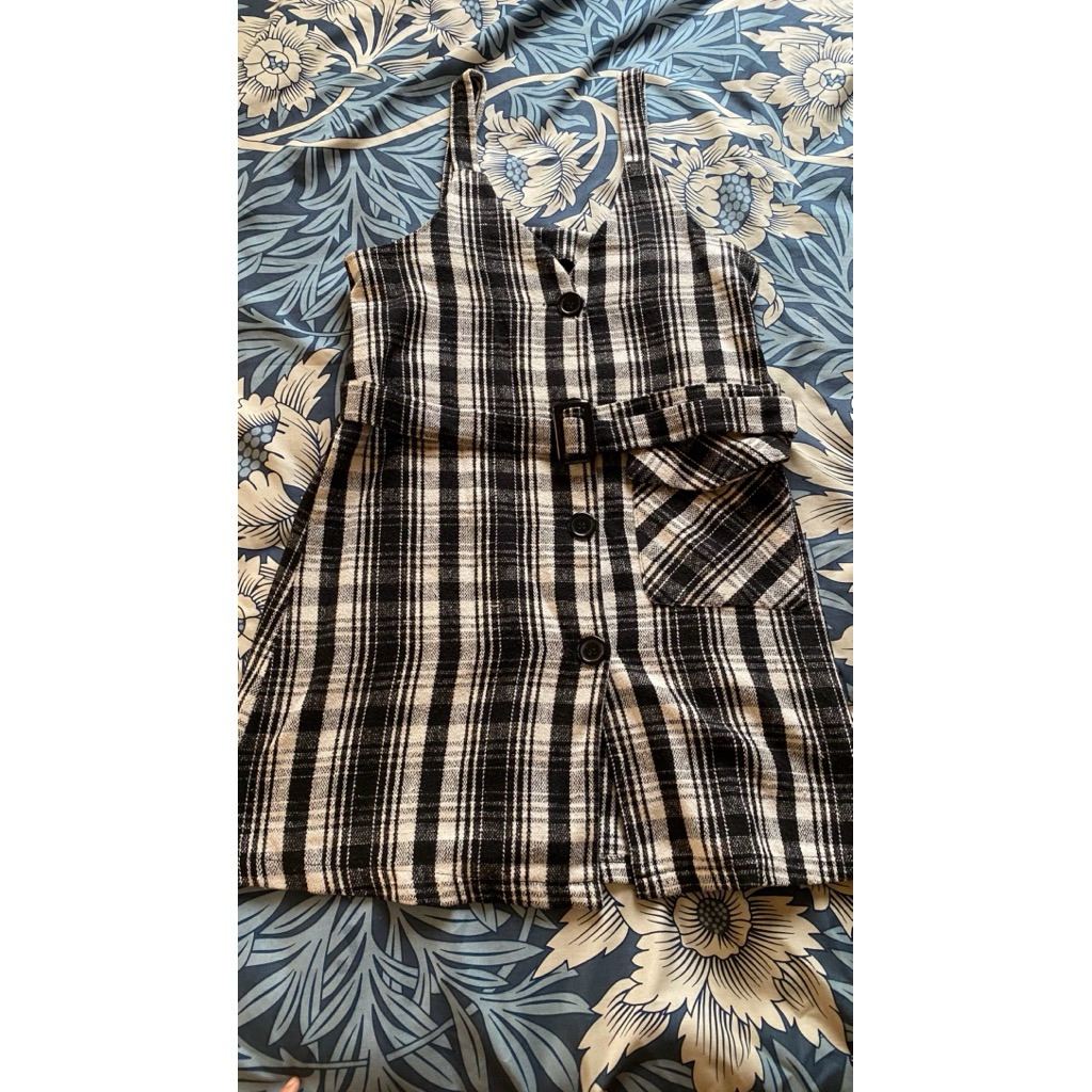 Mini dress Hitam putih preloved