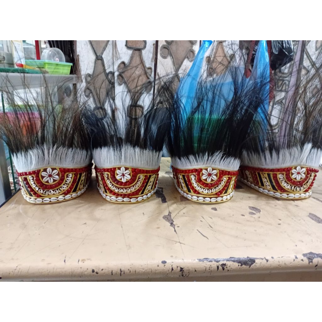 mahkota Papua asli/ topi Papua asli/oleh oleh khas papua non cod/mahkota papua bulu kasuari asli
