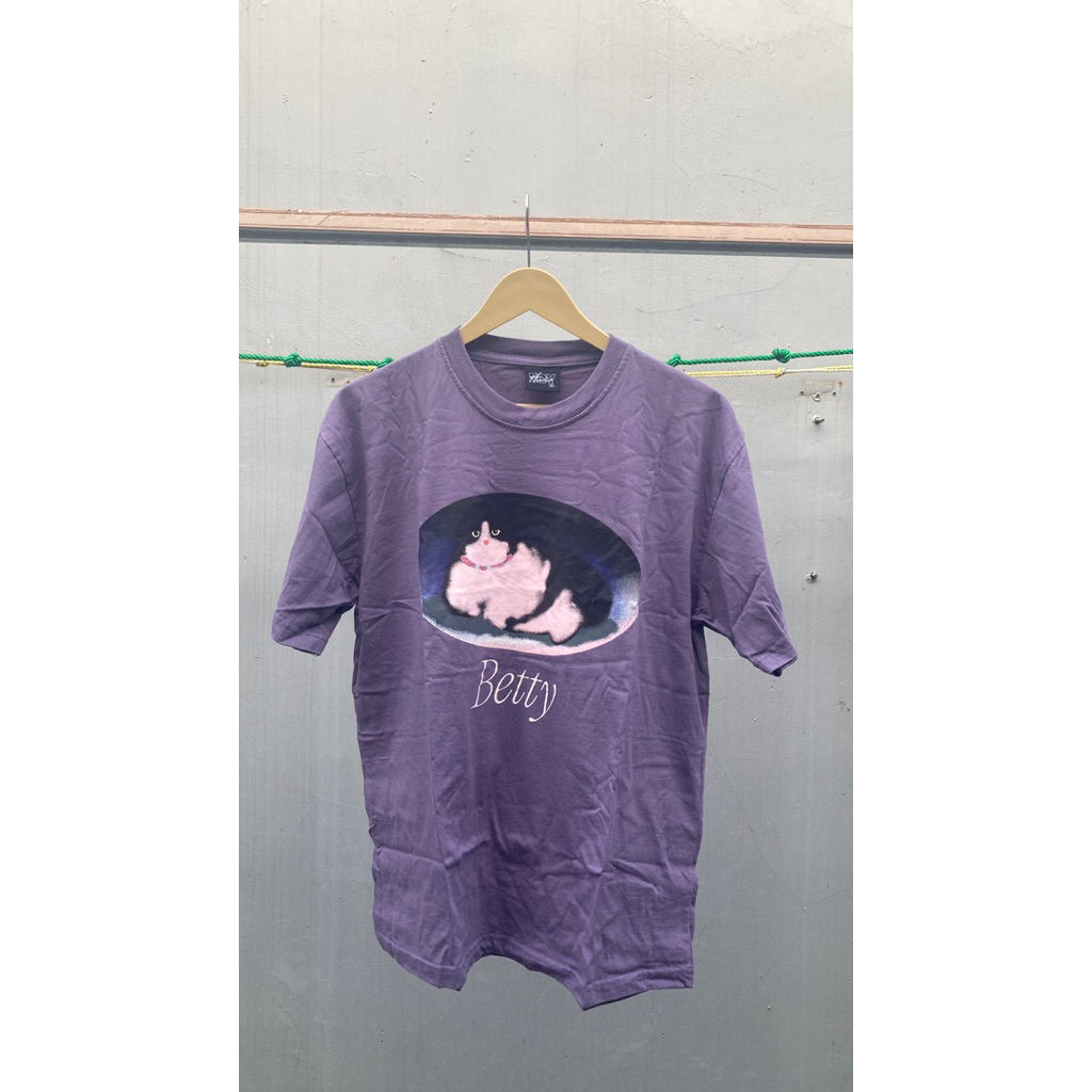 Hindia - betty ( show case only )