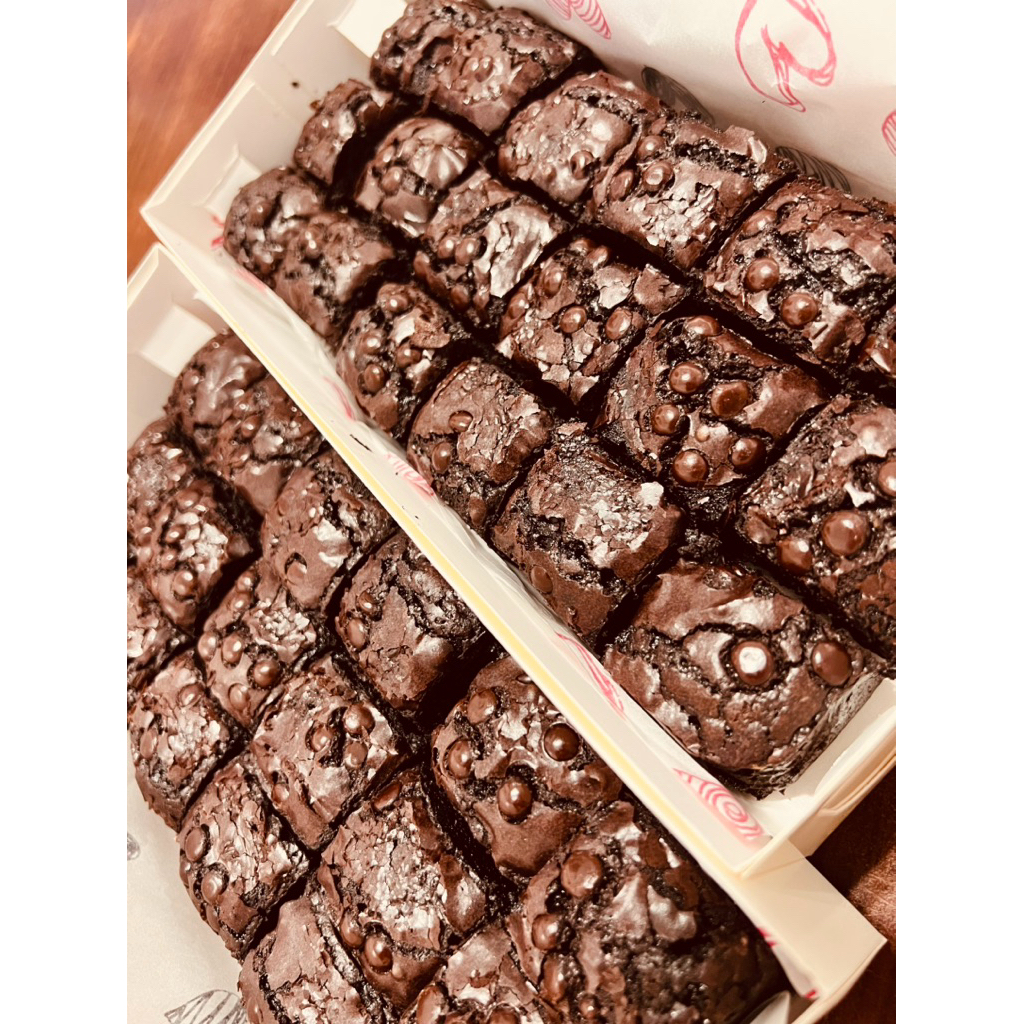 brownies fudgy shiny crust