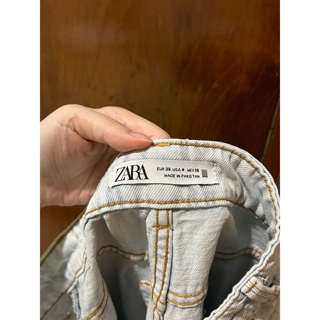 Zara Mom Jeans - size S