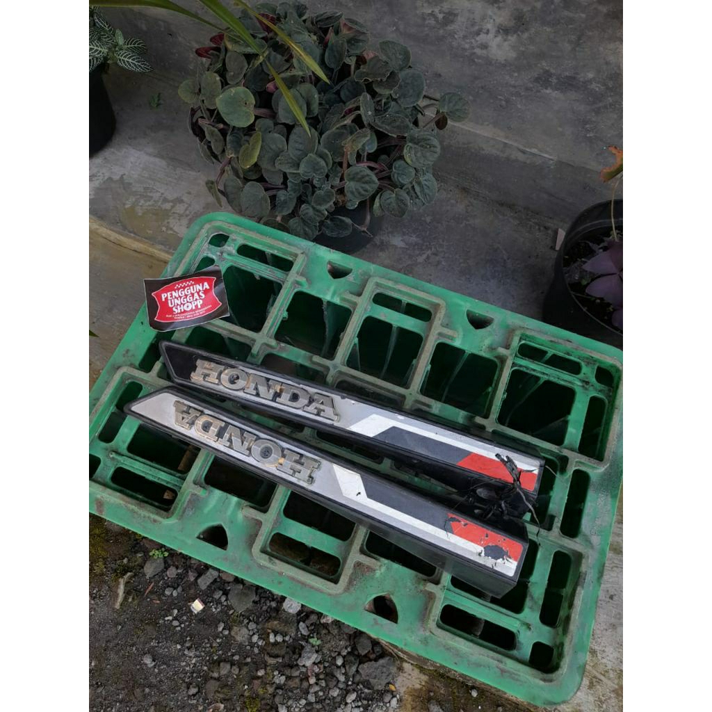 List body/tangki honda astrea prima original set emblem