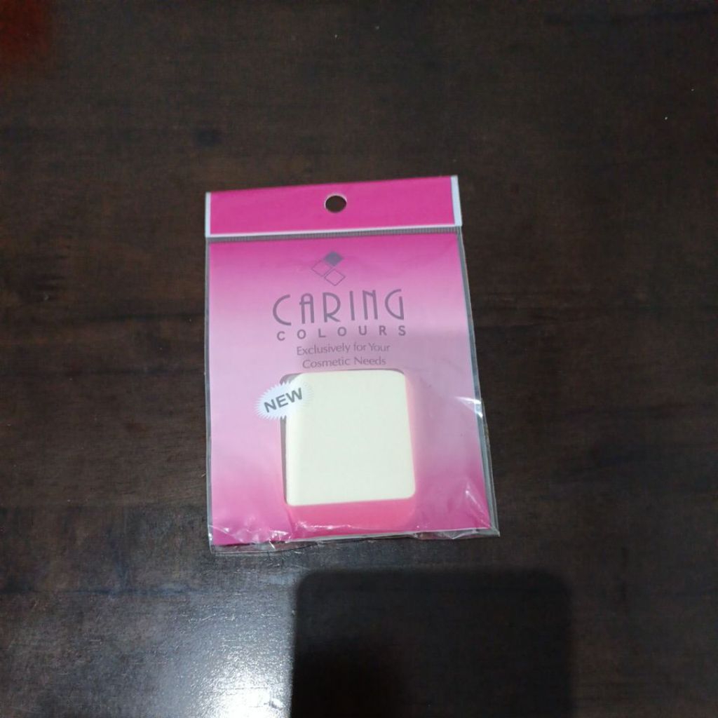 Sponge make up caring colours