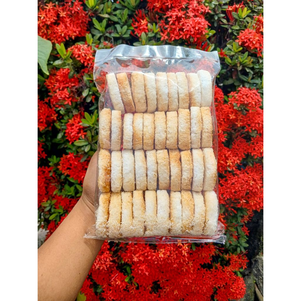SAGON KELAPA MANIS RENYAH GURIH / SAGON KELAPA MANIS GURIH 250 GRAM