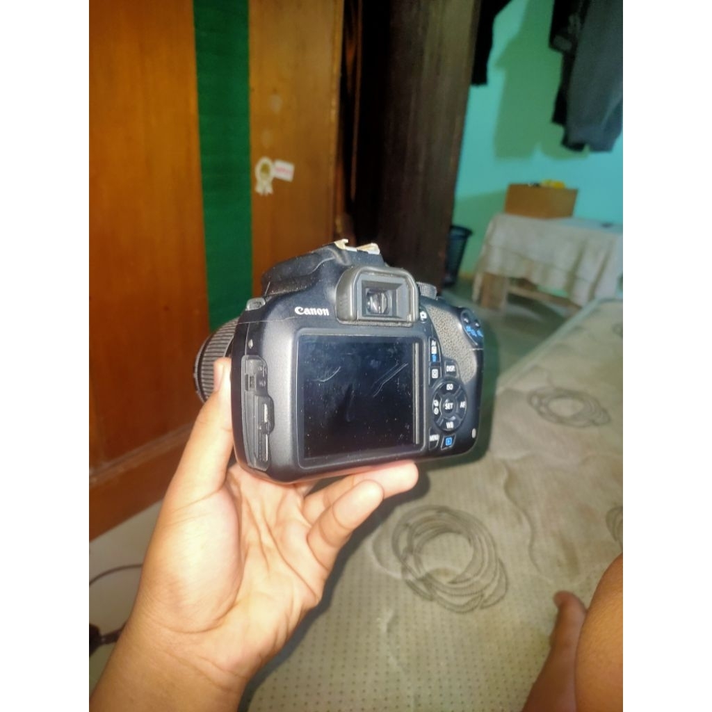 CANON 1200D second like new