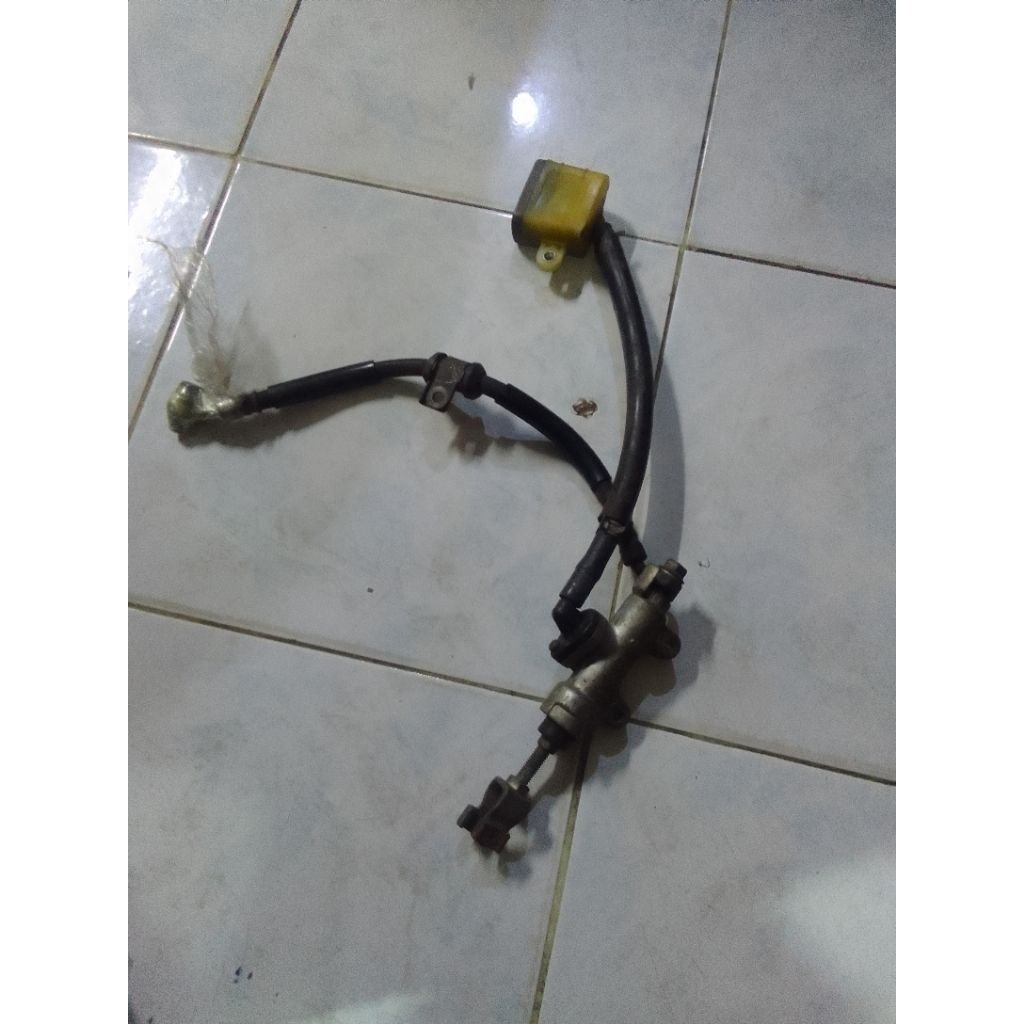 master rem belakang Honda CS1 original