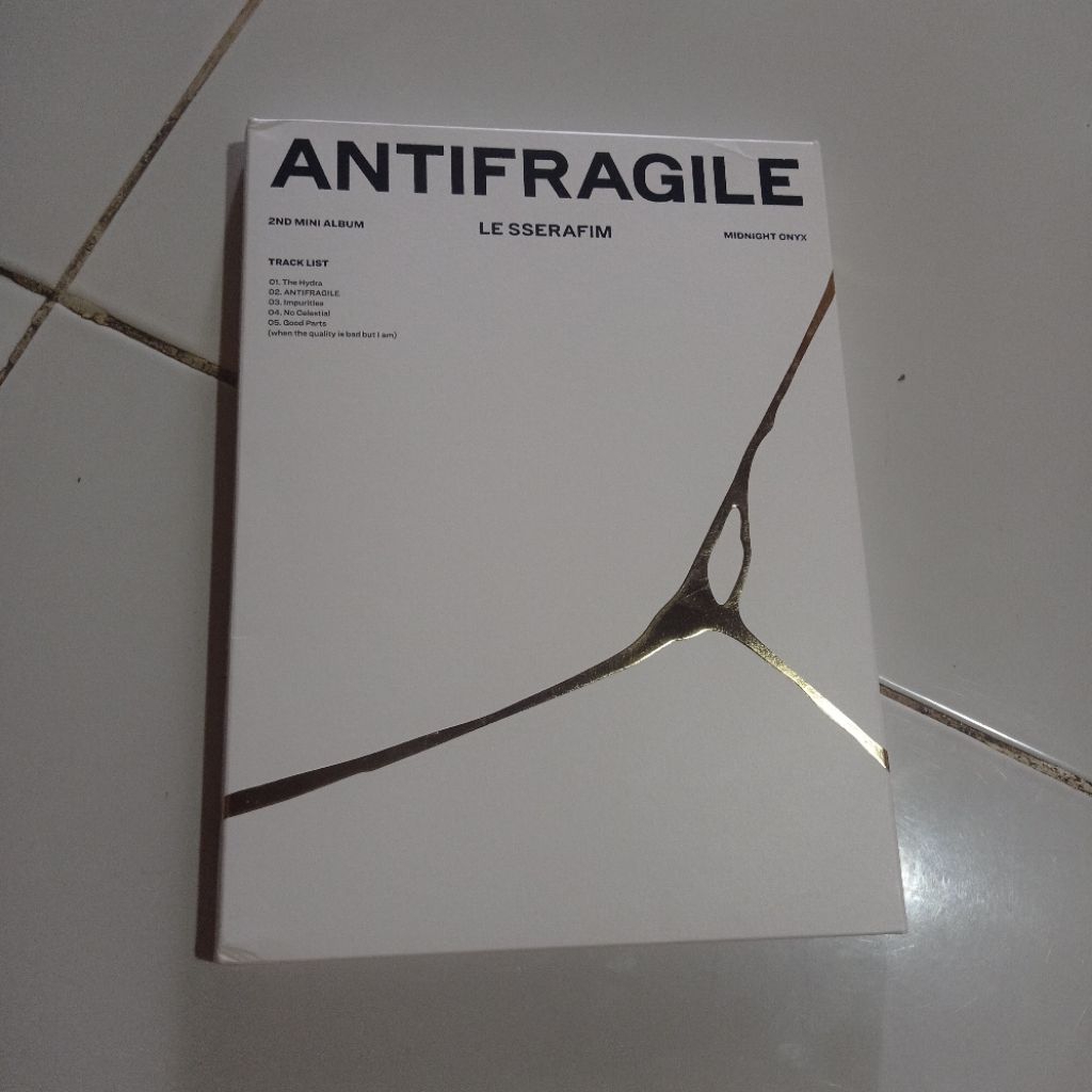LE SSERAFIM 'ANTIFRAGILE' (Midnight Onyx) Album Only