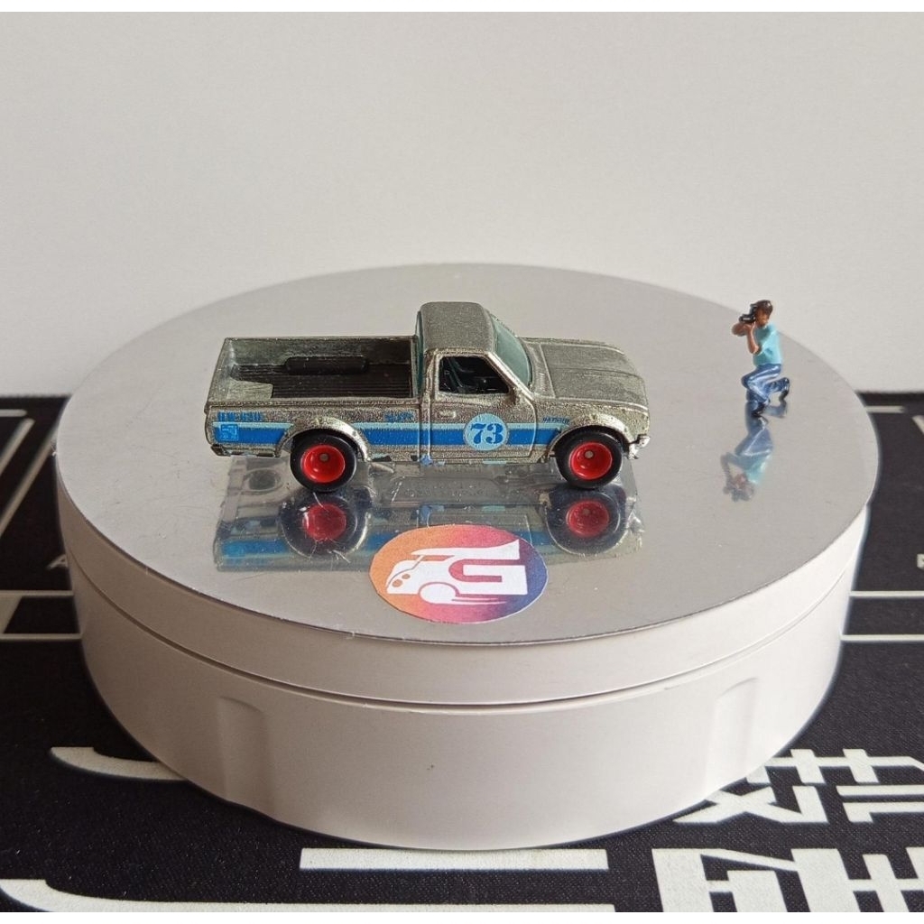 Hot wheels datsun 620 zamac edition factory custom ( rubber wheels )