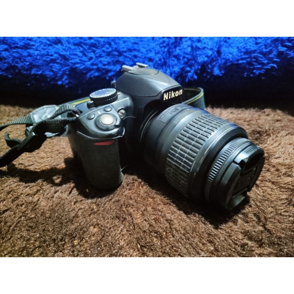 Camera DSLR Nikon D3100