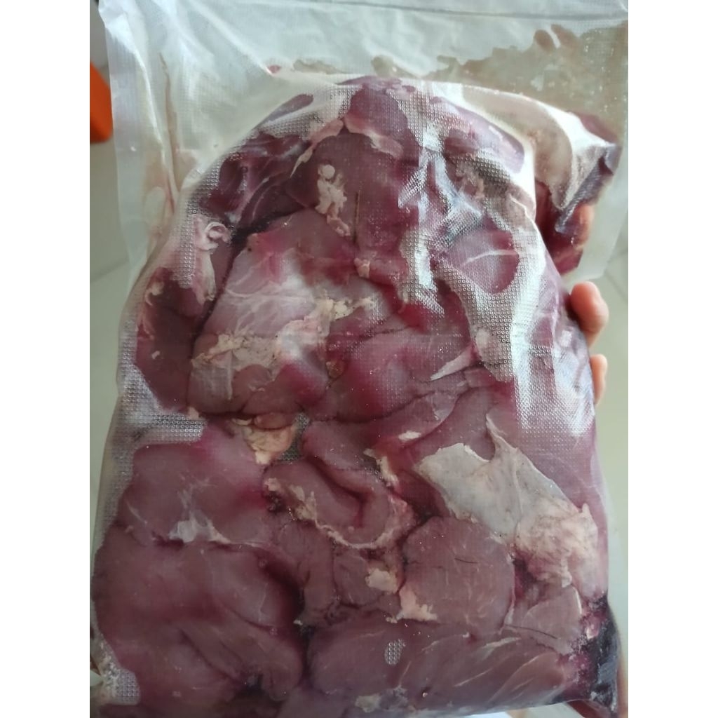 Daging babi hutan segar bagian paha