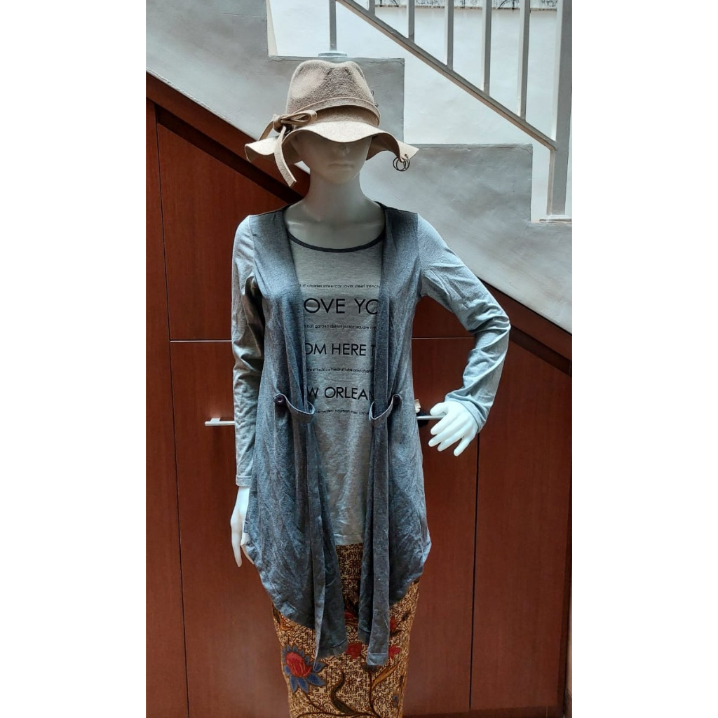 GRAPHIS ORIGINAL. BLOUSE KAOS WITH TAG