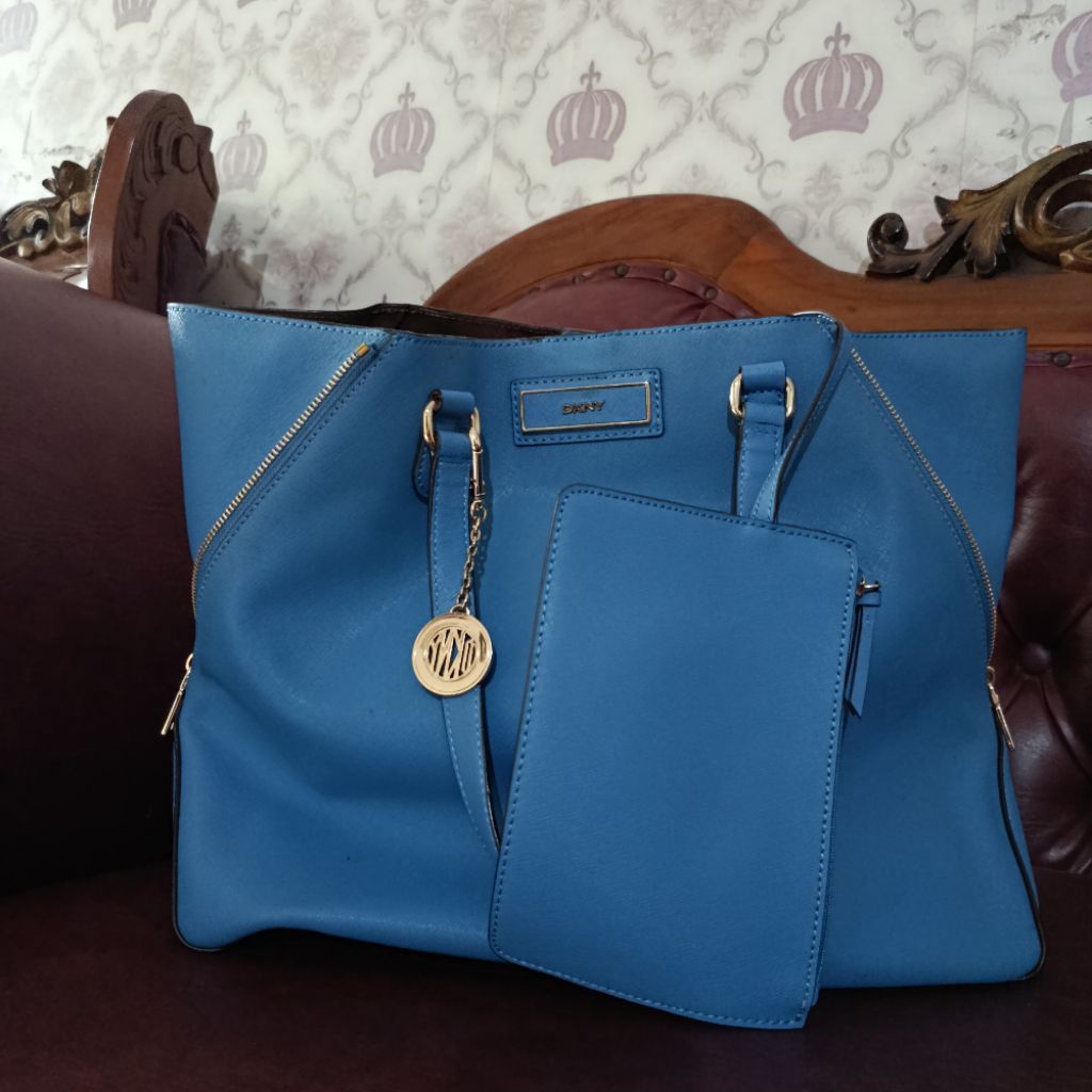 DKNY Hybrid Blue Saffiano Leather Large Tote Bag + bagcharm + pouch